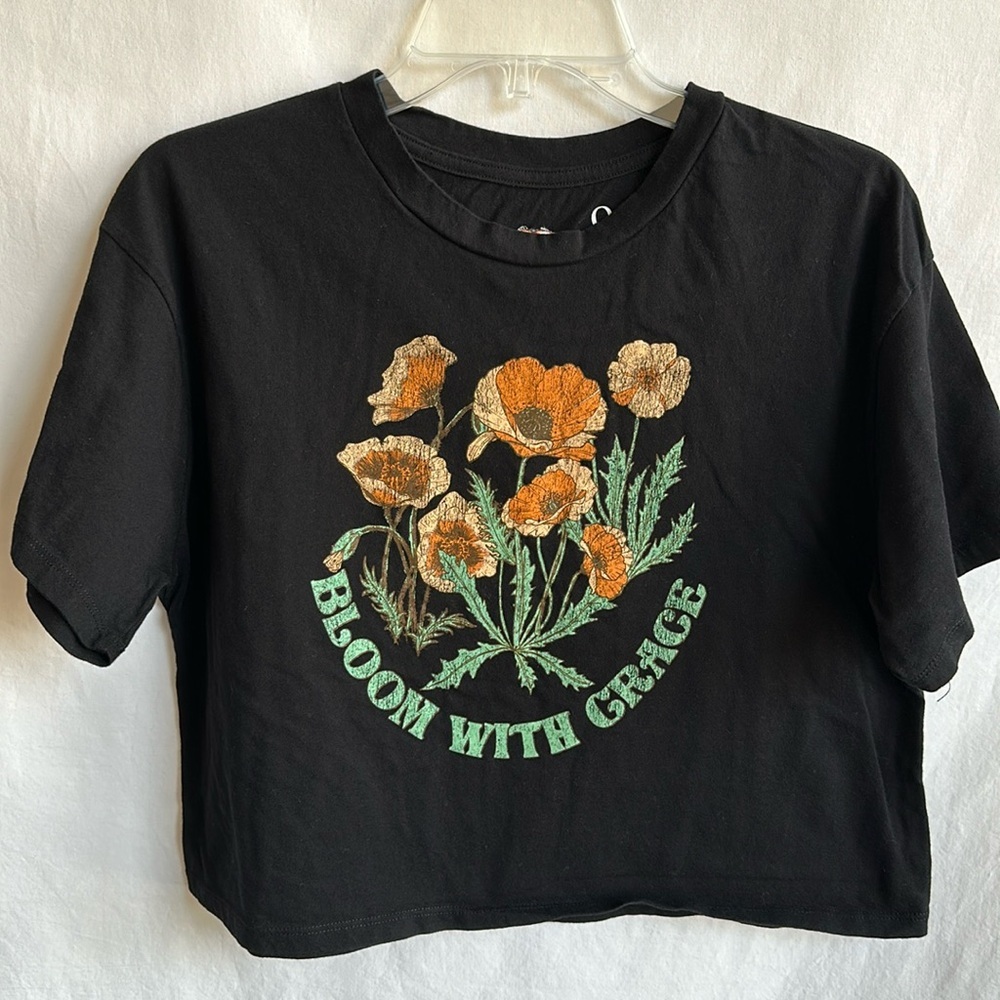 Organic Generation (OG) black cropped Bloom With Grace cotton tee, size L